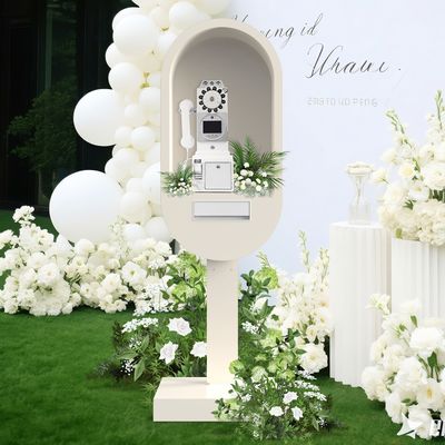 Booth telefonico per matrimoni in metallo premium con sistema di registrazione audio/video del libro degli ospiti